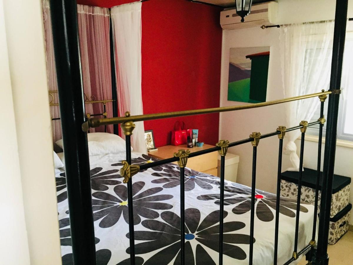 Artist Cottage In Dromolaxia Larnaca Extérieur photo